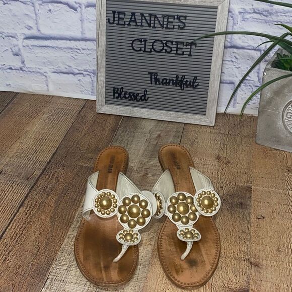 Miu Miu cream Kitten Heel Gold Studded Slip On Sandals Sz 40 - Picture 13 of 15